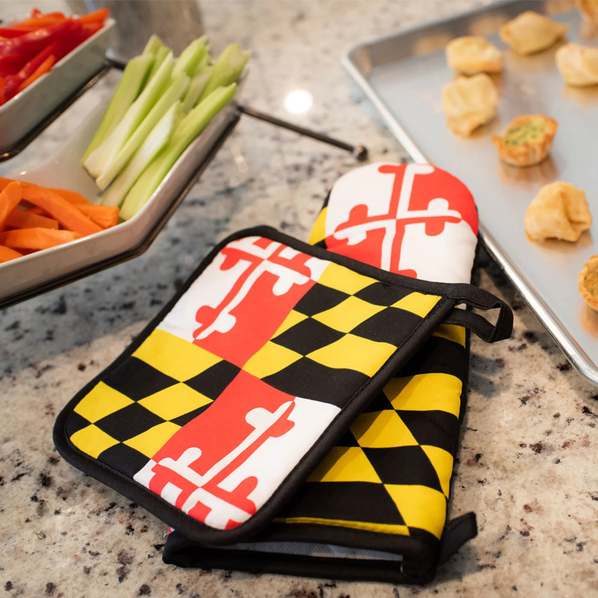 Maryland Flag Full Apron - Image 3