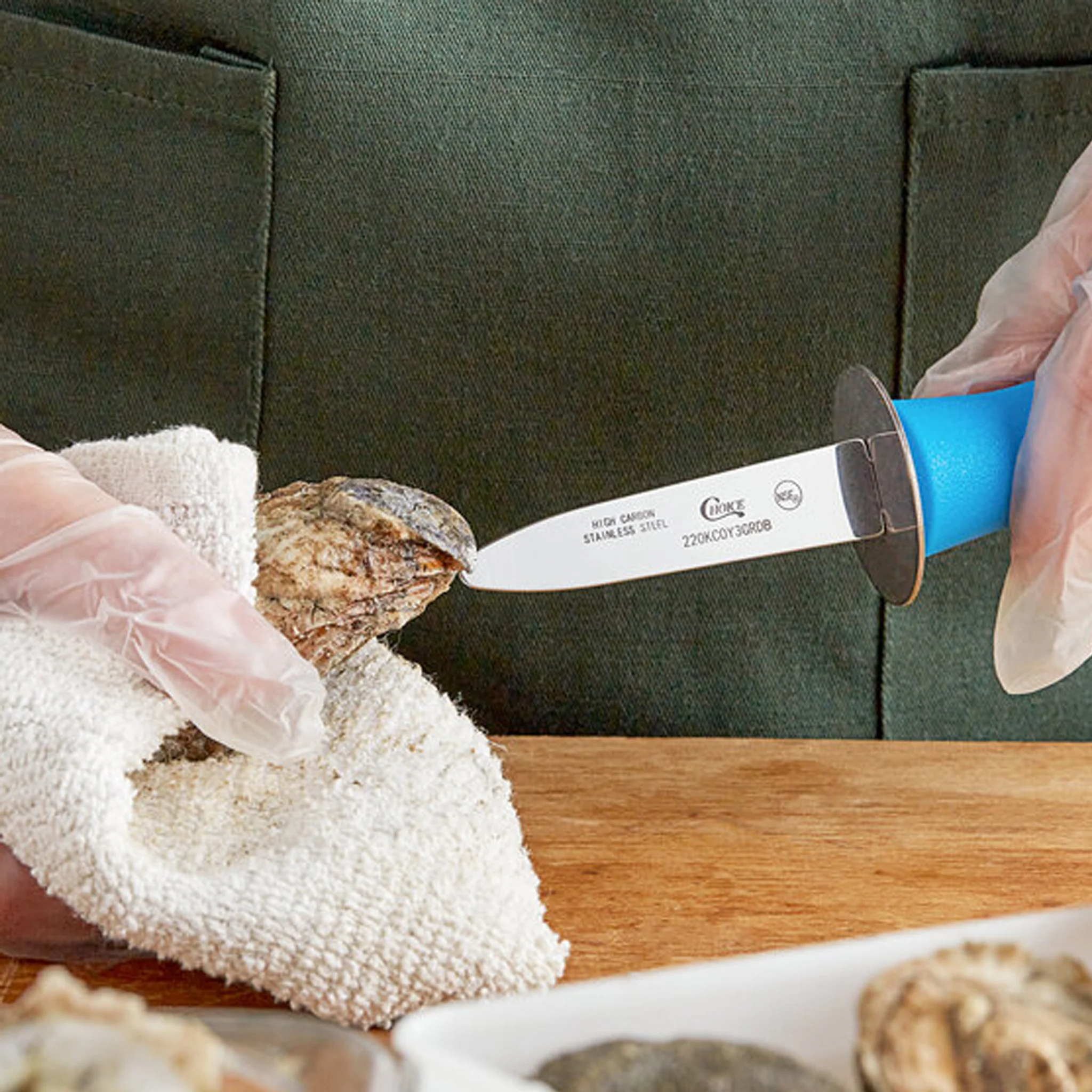 Oyster Knife with Guard Blue Handle - Image 2